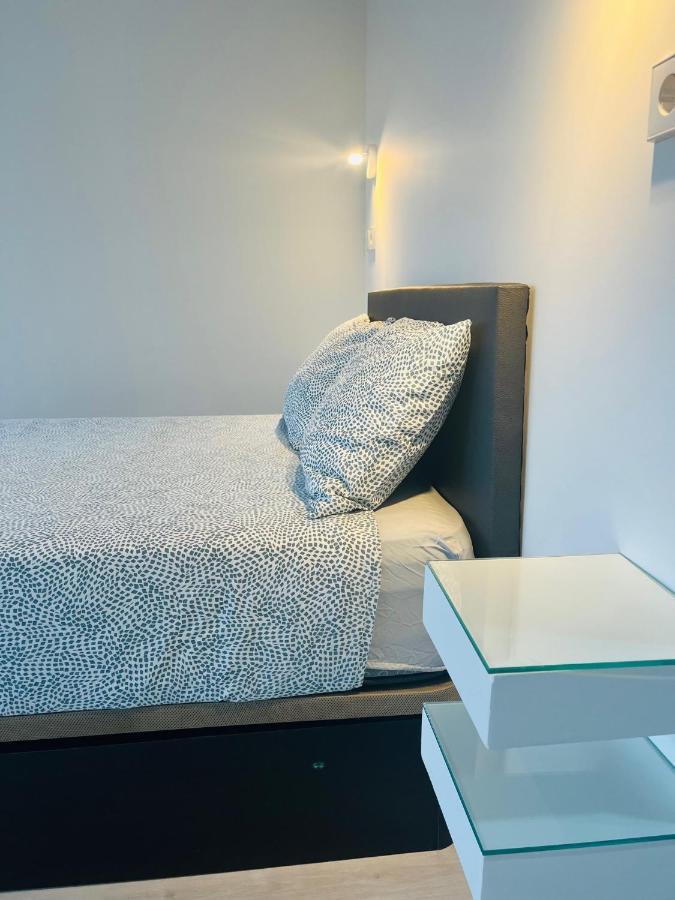 Апартаменты Pisos Con Piscina Barrio Exclusivo-Wizinkcenter Alquiler Temporada Мадрид Экстерьер фото